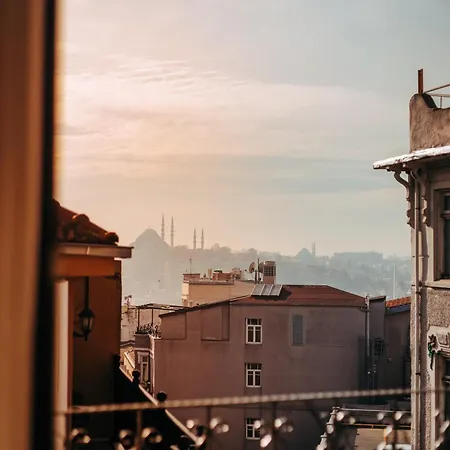 Essa Pera Boutique Galata *