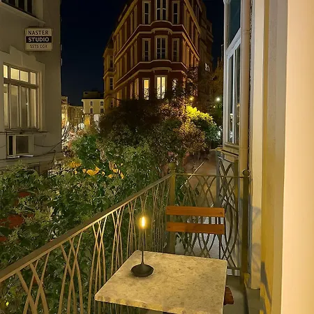 Essa Pera Galata *
