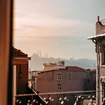 Essa Pera Boutique Galata *