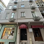Daire Essa Pera Boutique Galata